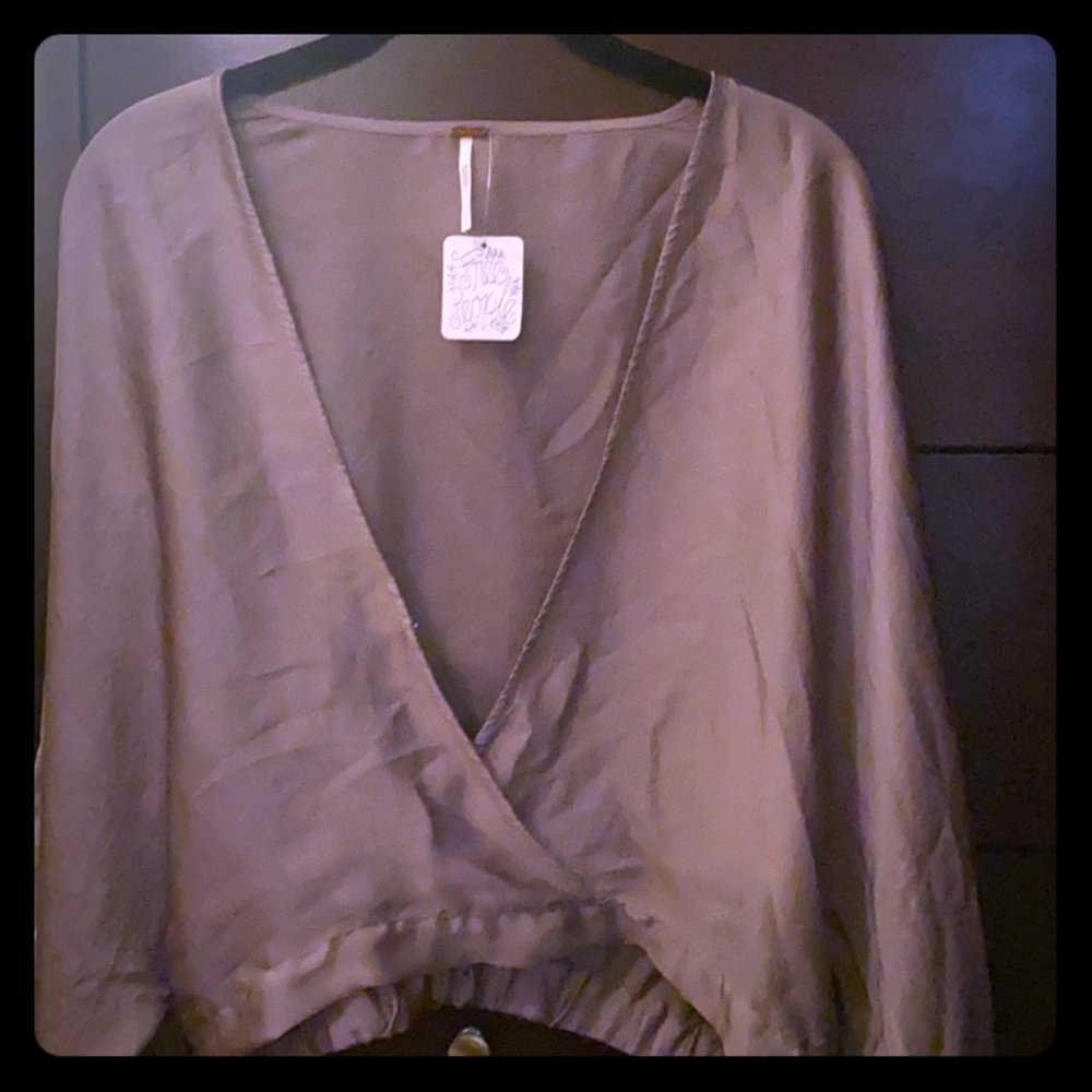 Brand new float crop top long sleeve